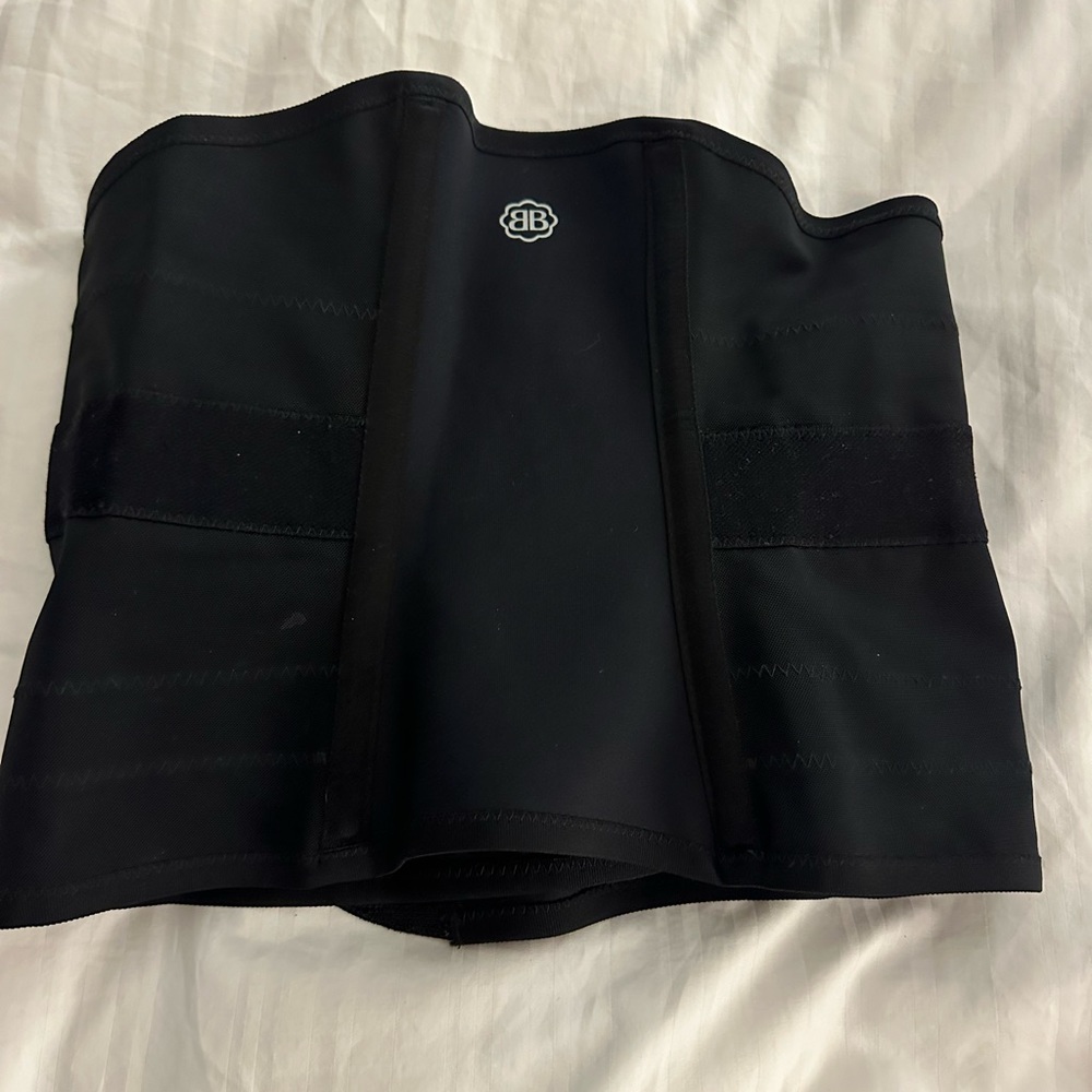 Belly bandit postpartum Luxe wrap